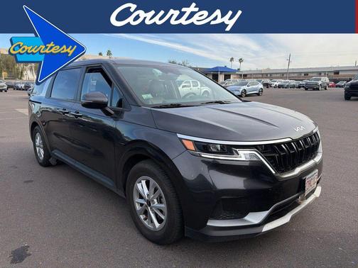 2024 Kia Carnival LX