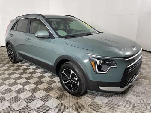 2025 Kia Niro EX