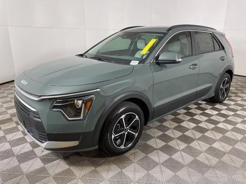 2025 Kia Niro EX