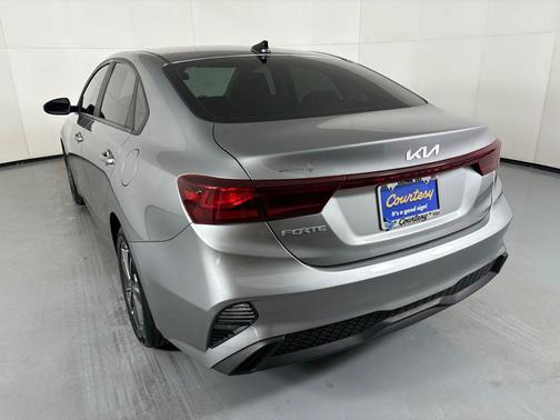 Steel Gray 2024 Kia Forte LXS