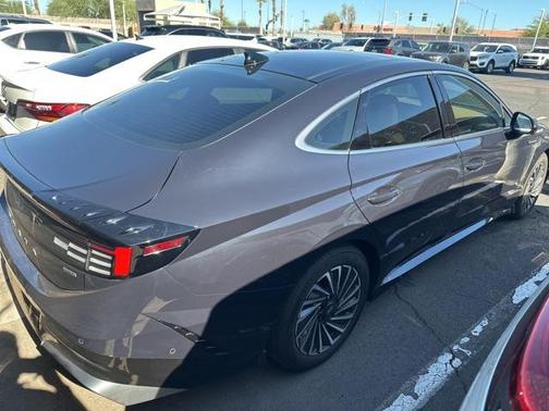 2025 Hyundai SONATA Hybrid Limited