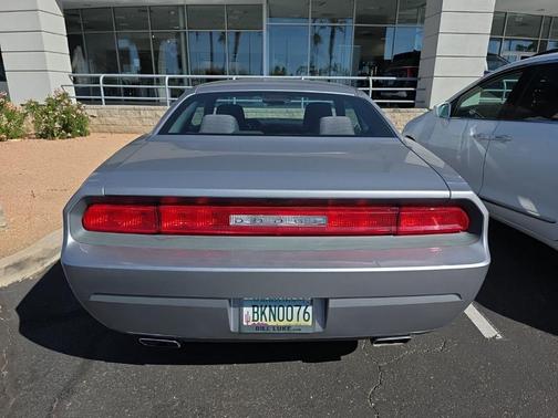 2014 Dodge Challenger SXT