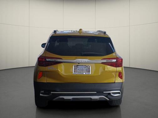 Starbright Yellow 2023 Kia Seltos SX Turbo