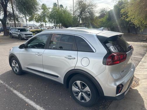 2020 Kia Niro LX