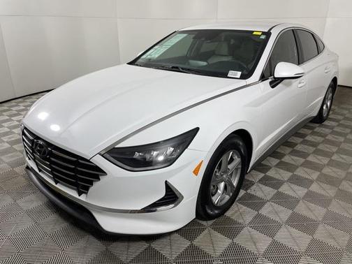 2023 Hyundai SONATA SE