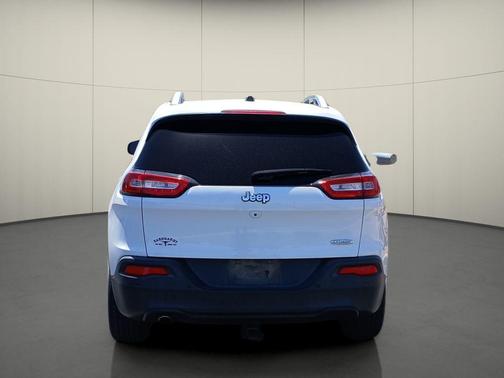 Bright White Clearcoat 2018 Jeep Cherokee Latitude Plus