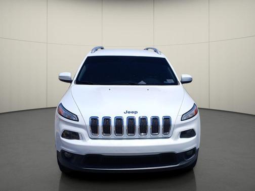 Bright White Clearcoat 2018 Jeep Cherokee Latitude Plus