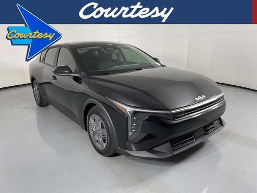 2025 Kia K4 LX