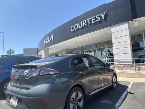 2020 Hyundai IONIQ Hybrid SEL