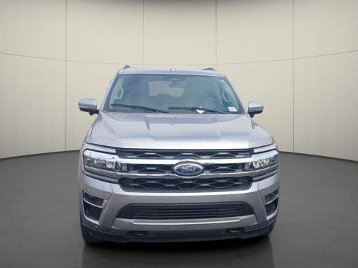 Iconic Silver Metallic 2023 Ford Expedition Limited