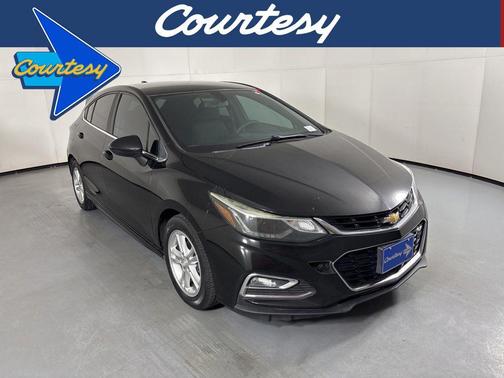 Black 2017 Chevrolet Cruze LT