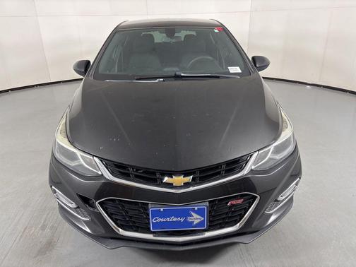Black 2017 Chevrolet Cruze LT