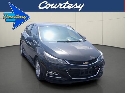 Black 2017 Chevrolet Cruze LT