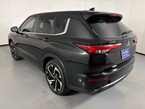 2022 Mitsubishi Outlander ES 2.5 2WD