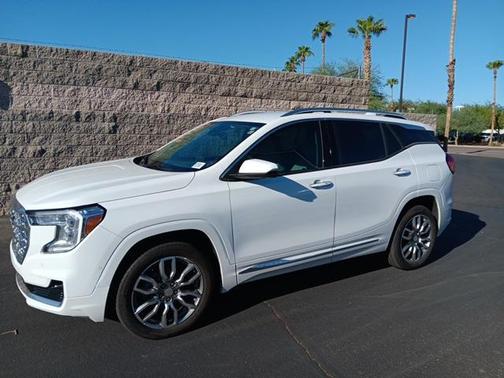 2024 GMC Terrain Denali
