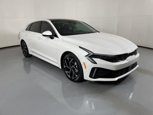 2026 Kia K5 EX