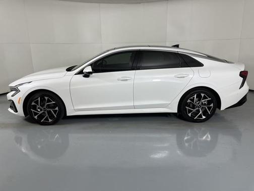2026 Kia K5 EX