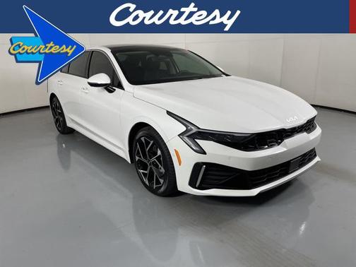 2026 Kia K5 EX