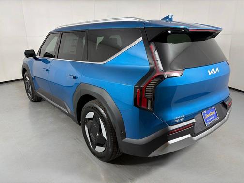 Ocean Blue 2026 Kia EV9 Wind