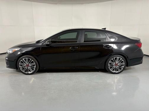 Aurora Black 2021 Kia Forte GT