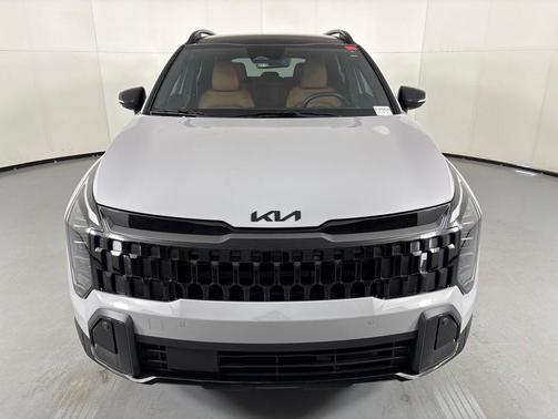 Wolf Gray 2026 Kia Sportage X-Line