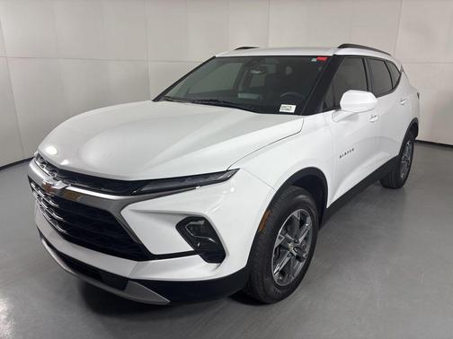Summit White 2023 Chevrolet Blazer 2LT