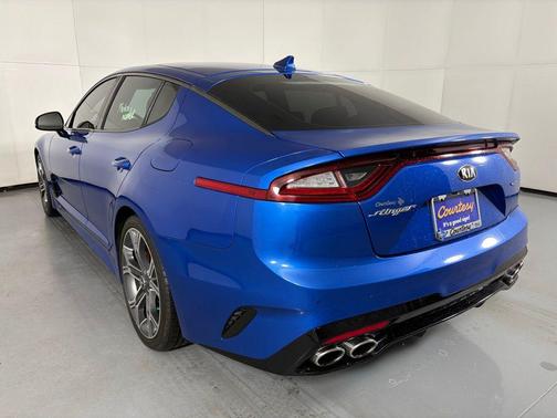 2019 Kia Stinger GT2