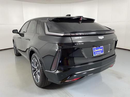 2024 Cadillac LYRIQ Sport