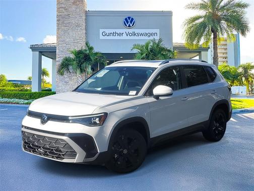 2025 Volkswagen Taos 1.5T SE