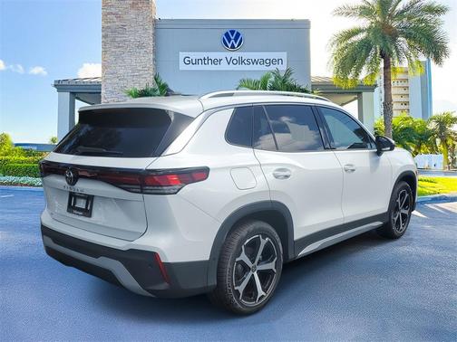 2025 Volkswagen Tiguan 2.0T SE