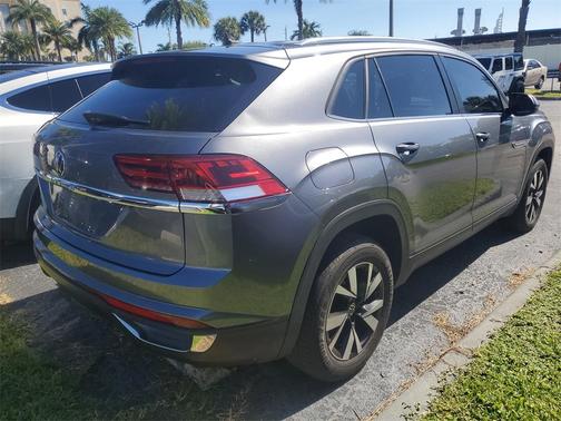 2023 Volkswagen Atlas Cross Sport 2.0T SE