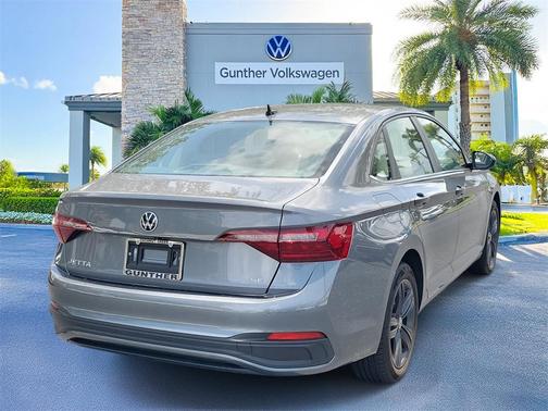 2024 Volkswagen Jetta 1.5T SE