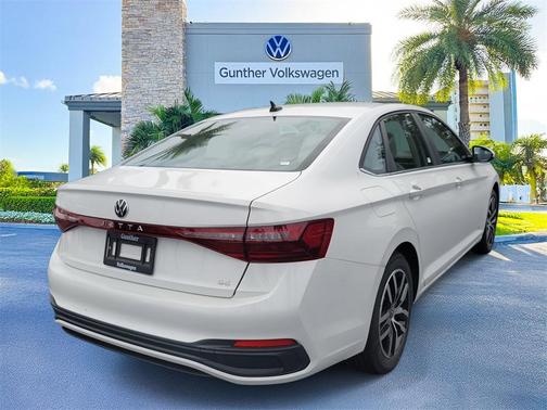 2025 Volkswagen Jetta 1.5T SE