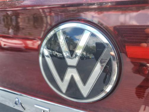 2024 Volkswagen Atlas Cross Sport 2.0T SEL Premium R-Line