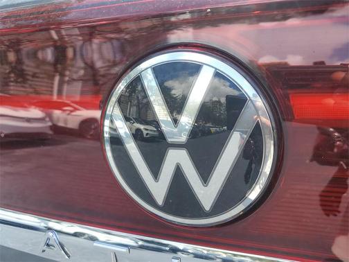 2024 Volkswagen Atlas Cross Sport 2.0T SEL Premium R-Line