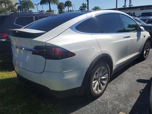 2019 Tesla Model X 75D