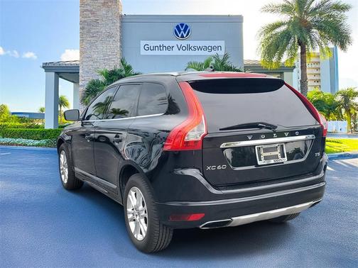 2015 Volvo XC60 T5 Premier Plus