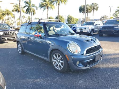 2011 MINI Cooper Clubman Base