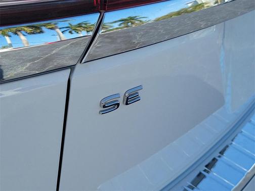 2023 Volkswagen Atlas 2.0T SE