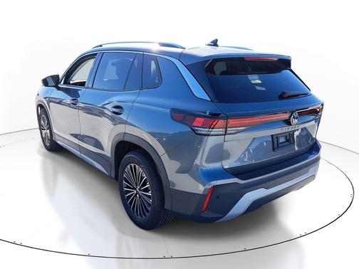 Platinum 2026 Volkswagen Tiguan 2.0T S