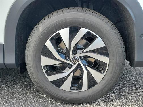 2026 Volkswagen Tiguan 2.0T S