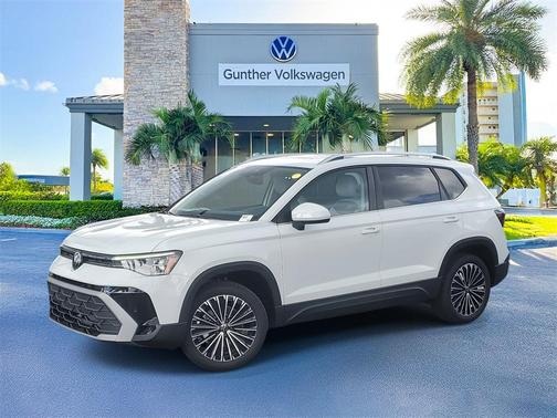 2025 Volkswagen Taos 1.5T SE