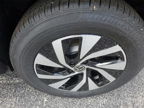 2025 Volkswagen Tiguan 2.0T S