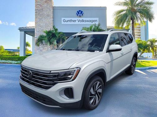 Opal White Pearl 2026 Volkswagen Atlas 2.0T SEL