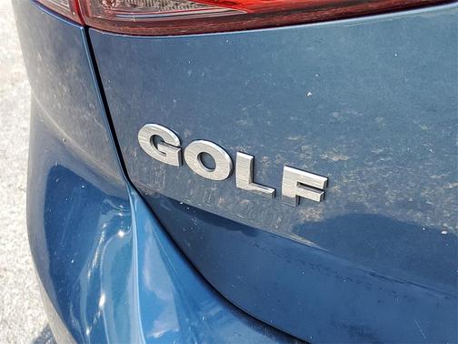 2015 Volkswagen Golf TDI SE 4-Door