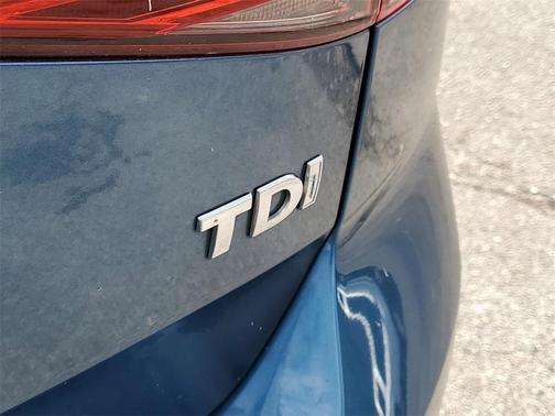 2015 Volkswagen Golf TDI SE 4-Door