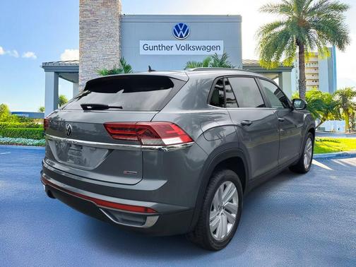2021 Volkswagen Atlas Cross Sport 2.0T SE w/Technology