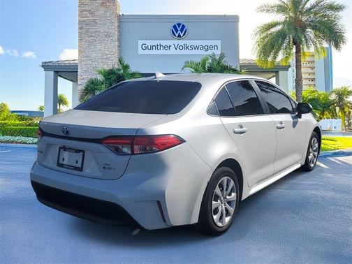 2025 Toyota Corolla Hybrid LE