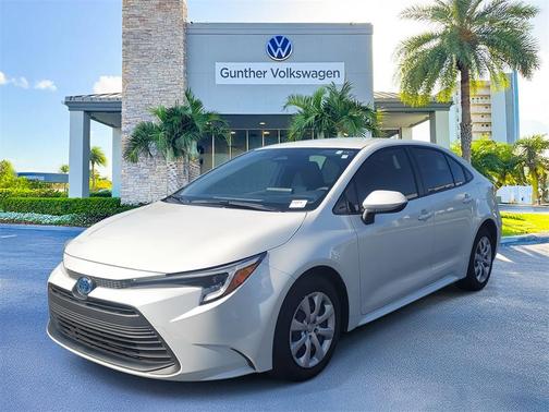 2025 Toyota Corolla Hybrid LE