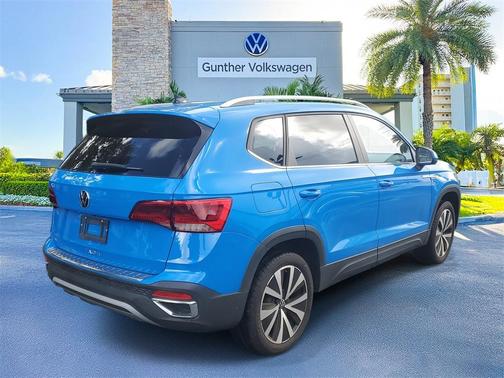 2023 Volkswagen Taos 1.5T SE